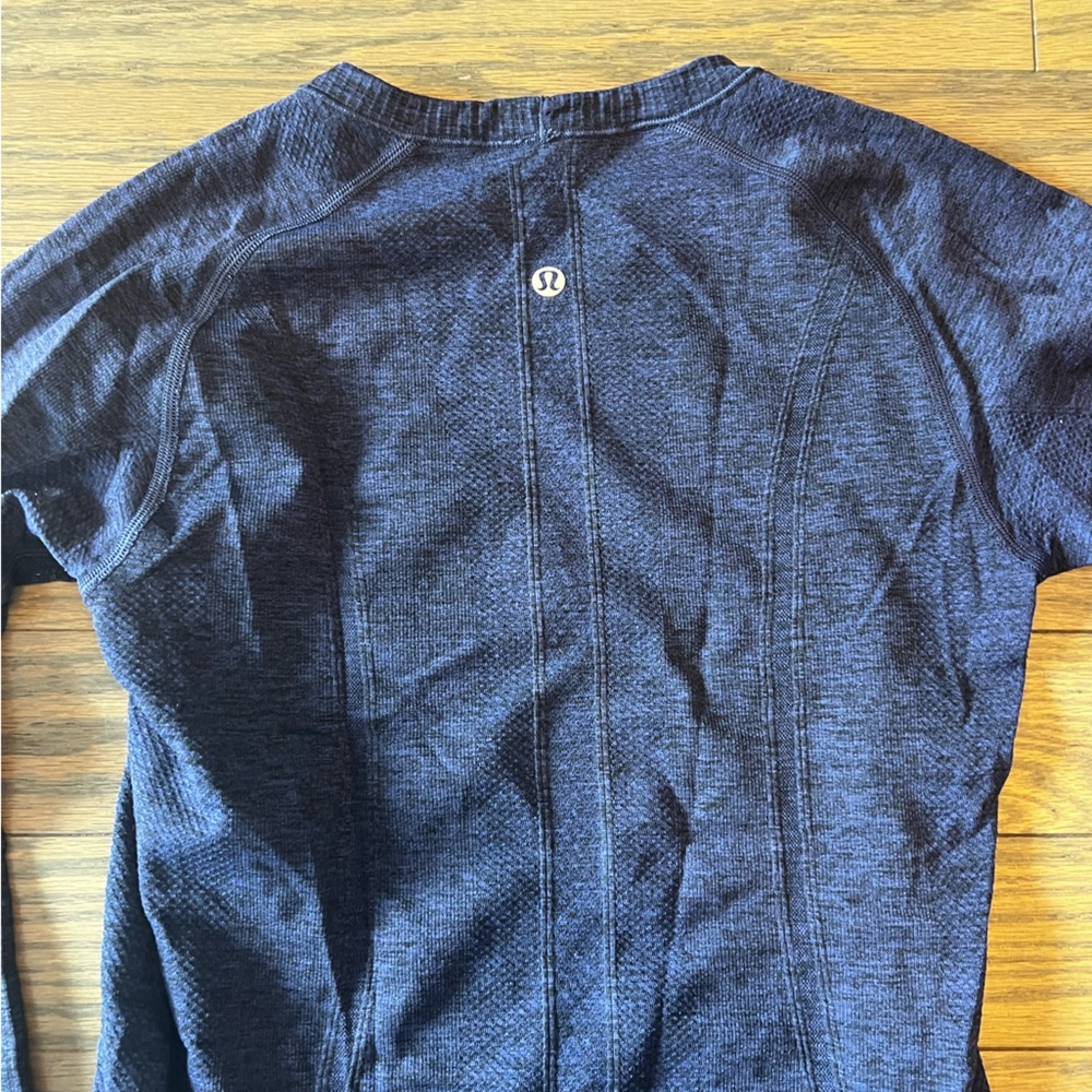 Long sleeve lululemon top